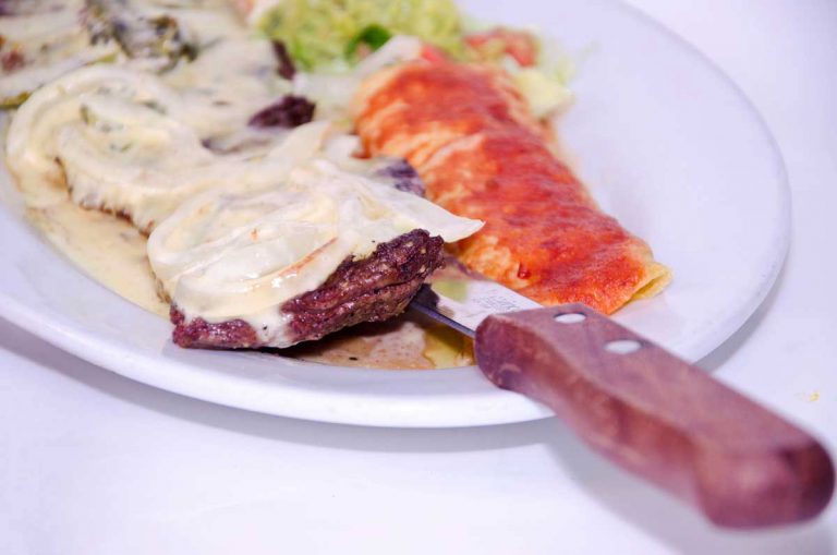 cinco demayo bayside best mexican restaurant bistec tamiquena