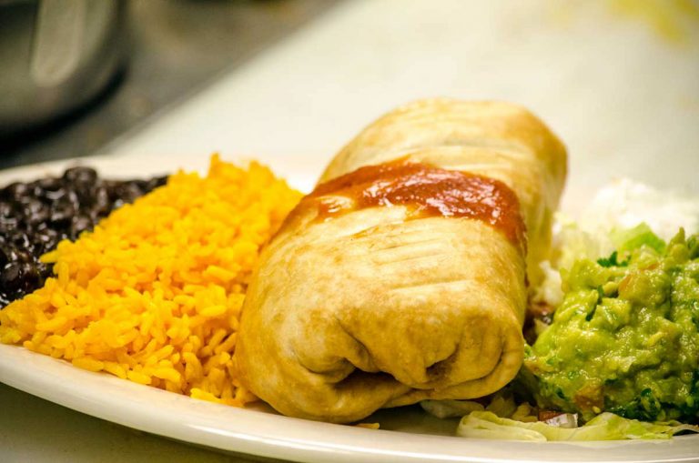 cinco demayo bayside best mexican restaurant burrito.jpg